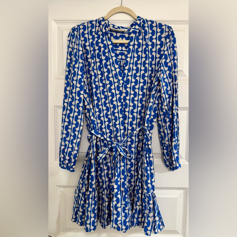 Zara Blue and Cream Geometric Dress
